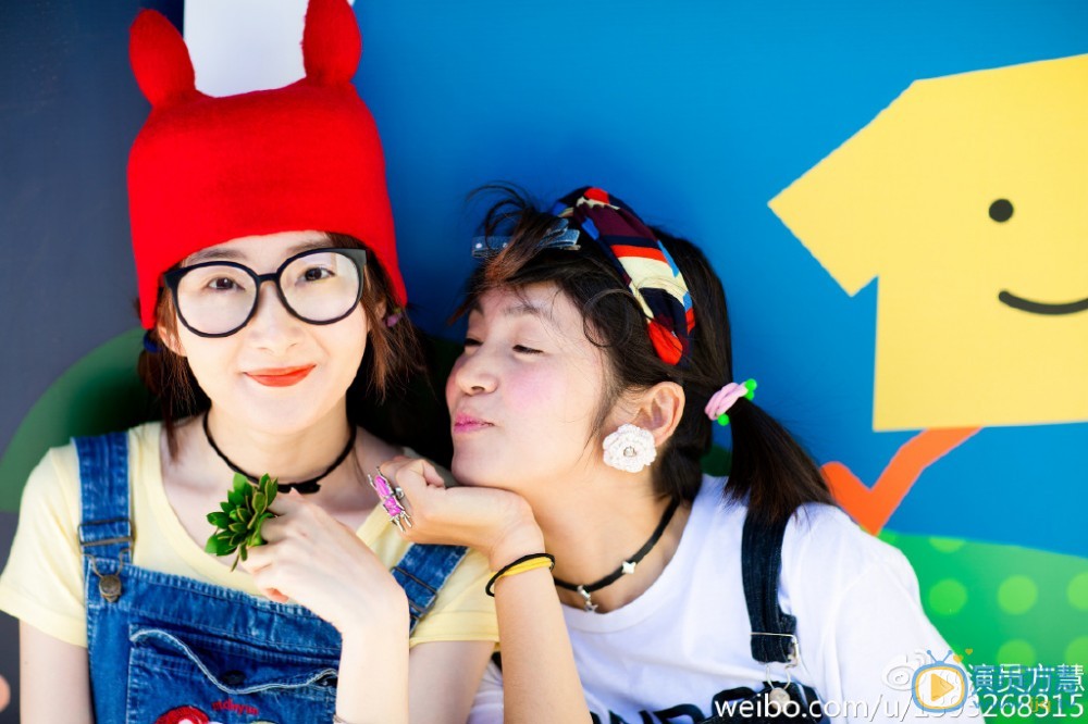 方慧随性街拍照 方慧高清写真_方慧高清剧照