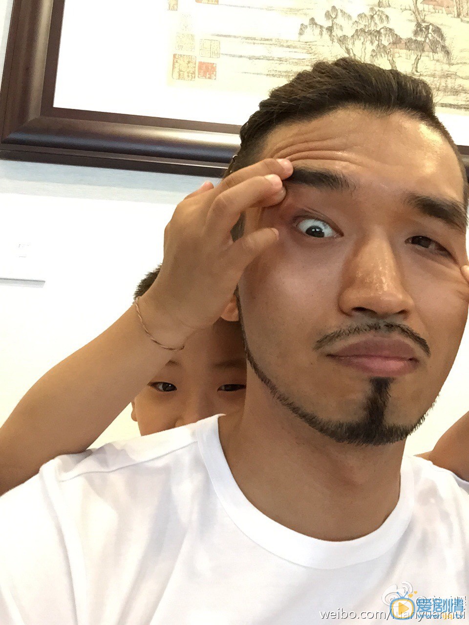 栾元晖逗逼表情包 栾元晖高清写真_栾元晖高清剧照