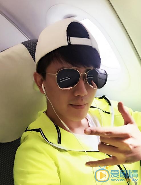 李亭哲生活照 李亭哲高清写真_李亭哲高清剧照