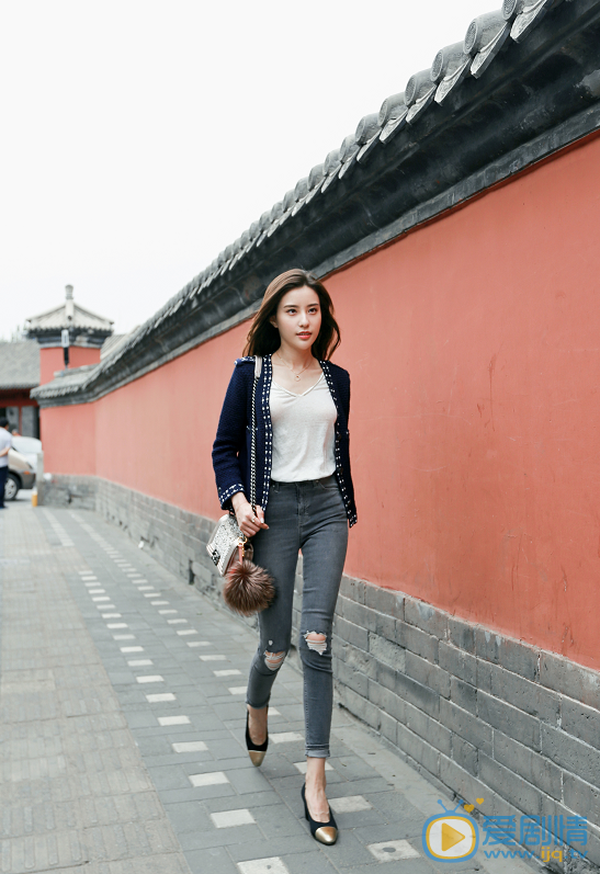 鲍天琦街拍写真 鲍天琦高清写真_鲍天琦高清剧照