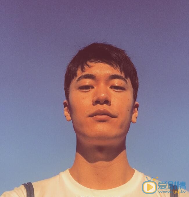 黄鹤立生活照 黄鹤立高清写真_黄鹤立高清剧照