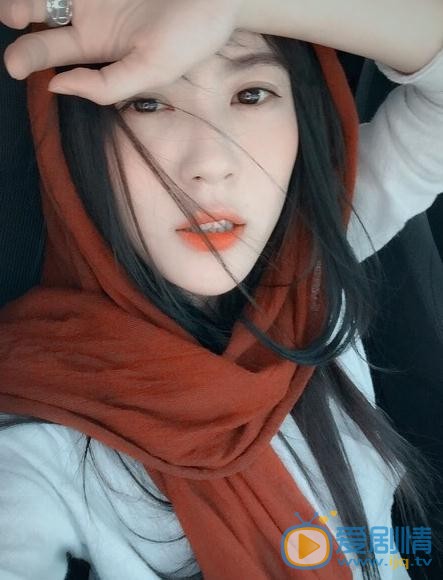 李金铭生活照 李金铭高清写真_李金铭高清剧照