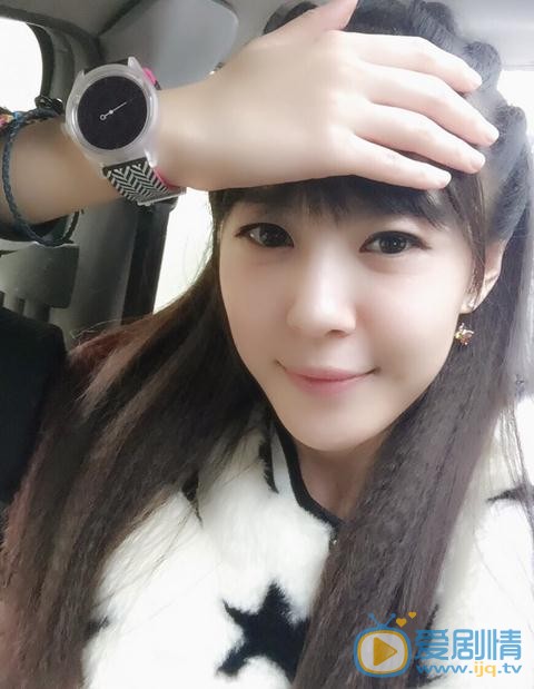 李金铭生活照 李金铭高清写真_李金铭高清剧照