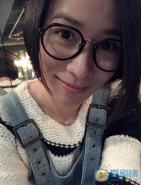 佘诗曼生活照 佘诗曼高清写真_佘诗曼高清剧照