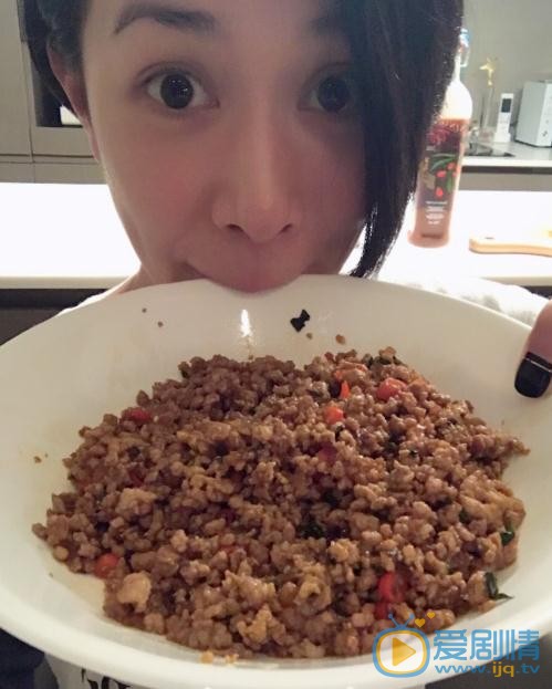 佘诗曼生活照 佘诗曼高清写真_佘诗曼高清剧照
