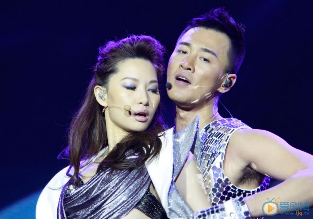 徐子珊演唱会热舞照 徐子珊高清写真_徐子珊高清剧照