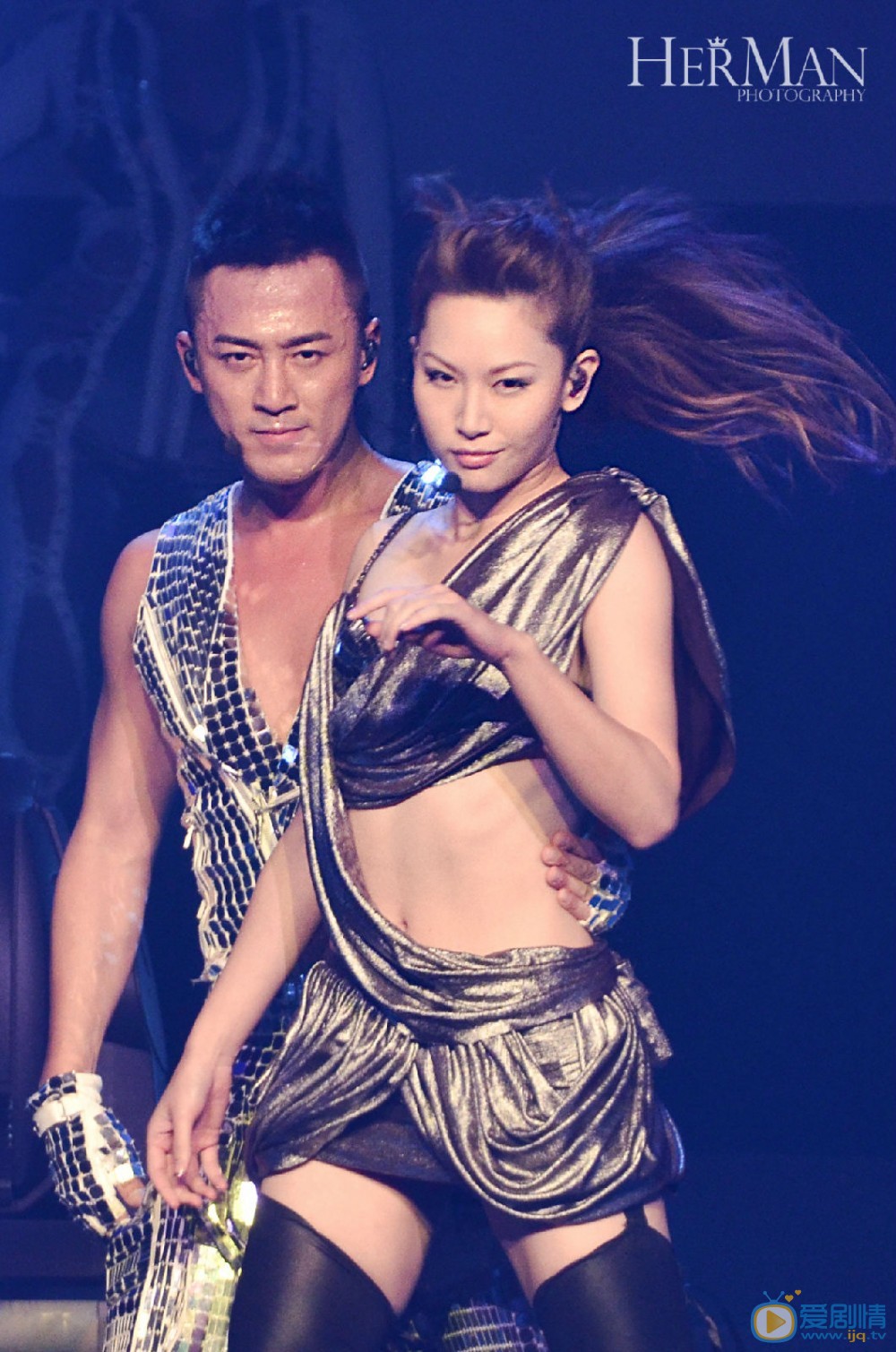 徐子珊演唱会热舞照 徐子珊高清写真_徐子珊高清剧照