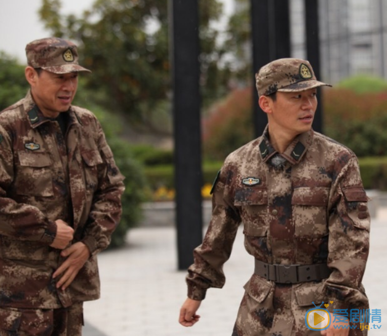 张丰毅《真正男子汉》节目照 张丰毅高清写真_张丰毅高清剧照