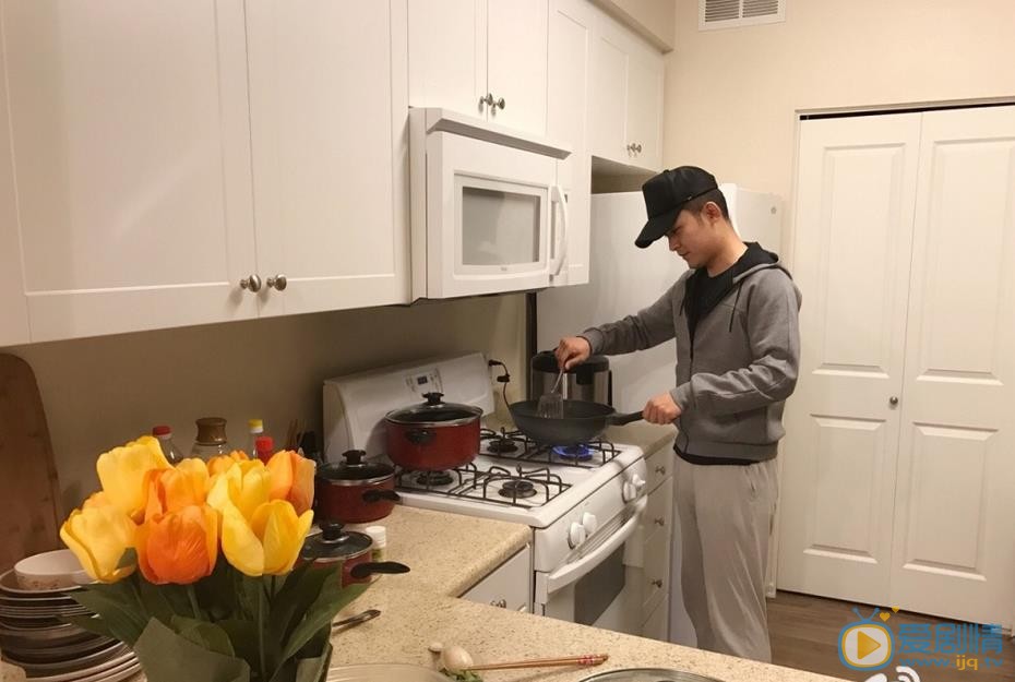 张粟生活照 张粟高清写真_张粟高清剧照