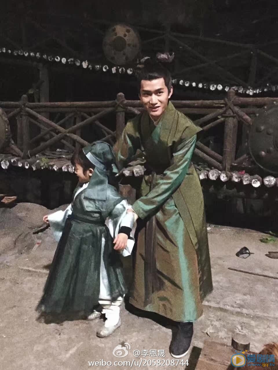李恩晟片场照 李恩晟高清写真_李恩晟高清剧照