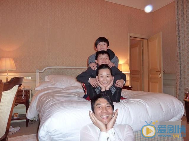 林依轮全家福 林依轮高清写真_林依轮高清剧照