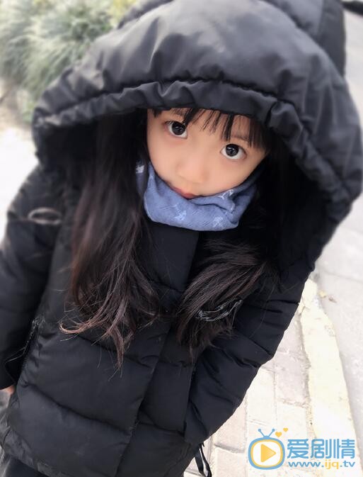 冯雪雅生活照 冯雪雅高清写真_冯雪雅高清剧照
