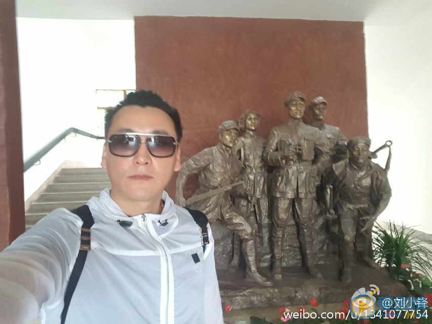 刘小锋生活照 刘小锋高清写真_刘小锋高清剧照