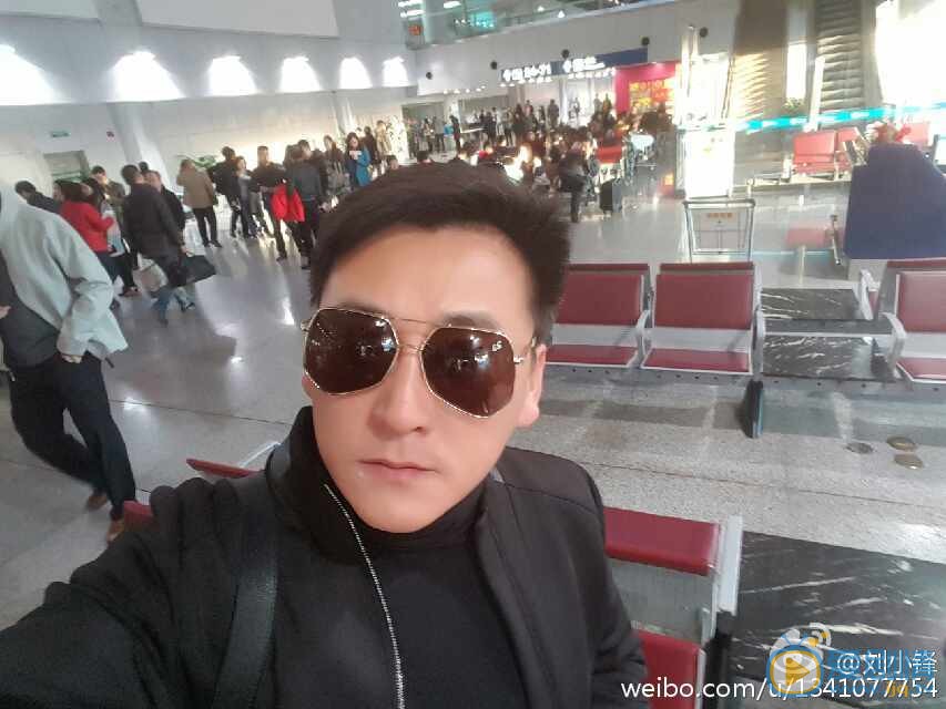 刘小锋生活照 刘小锋高清写真_刘小锋高清剧照
