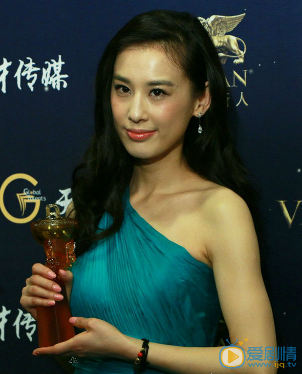 黄圣依活动照 黄圣依高清写真_黄圣依高清剧照