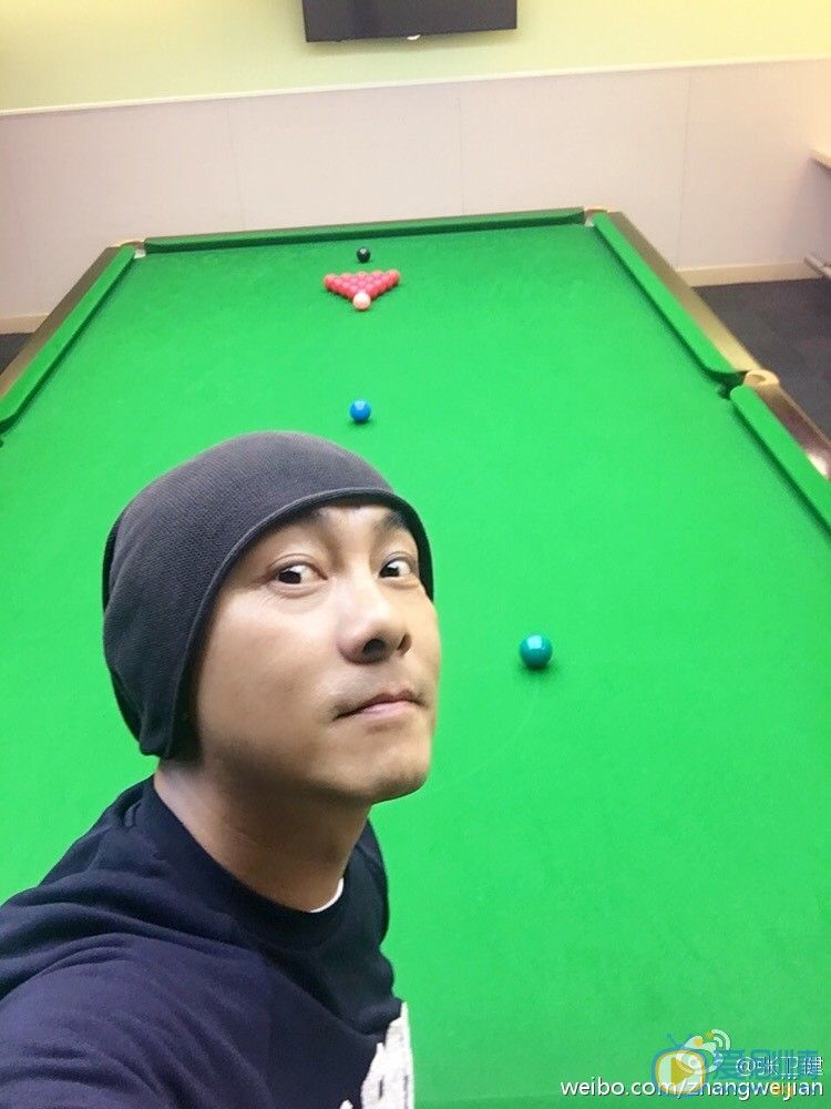 张卫健生活照 张卫健高清写真_张卫健高清剧照