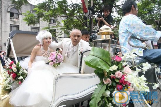 张卫健结婚照 张卫健高清写真_张卫健高清剧照