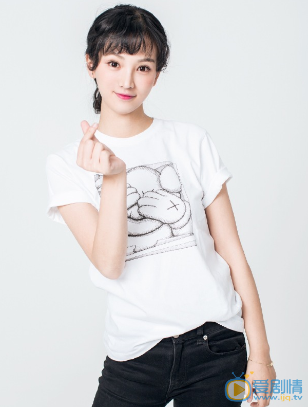 黄灿灿清纯写真 黄灿灿高清写真_黄灿灿高清剧照