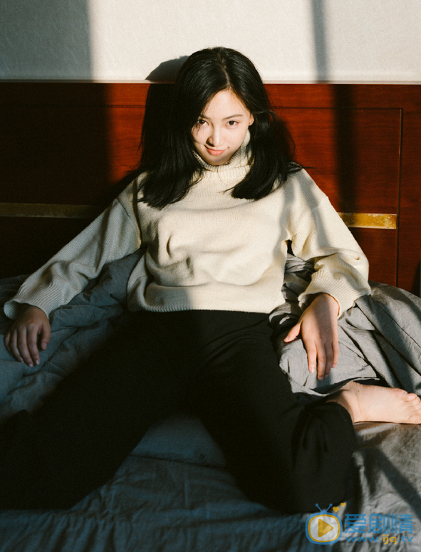 黄灿灿生活美照 黄灿灿高清写真_黄灿灿高清剧照