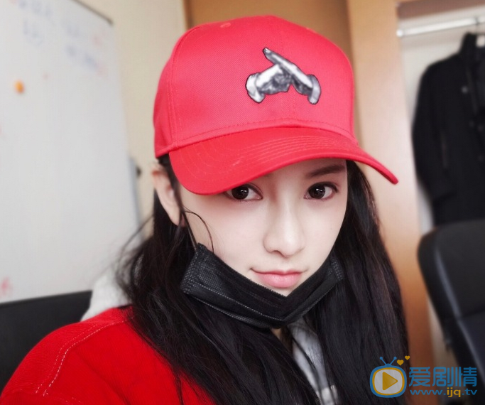 黄灿灿生活照 黄灿灿高清写真_黄灿灿高清剧照