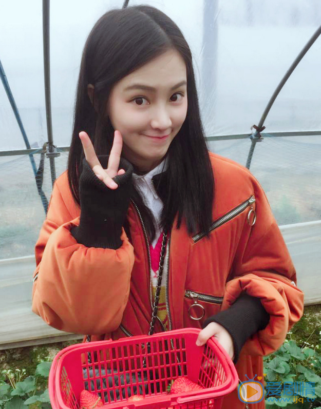 黄灿灿生活照 黄灿灿高清写真_黄灿灿高清剧照