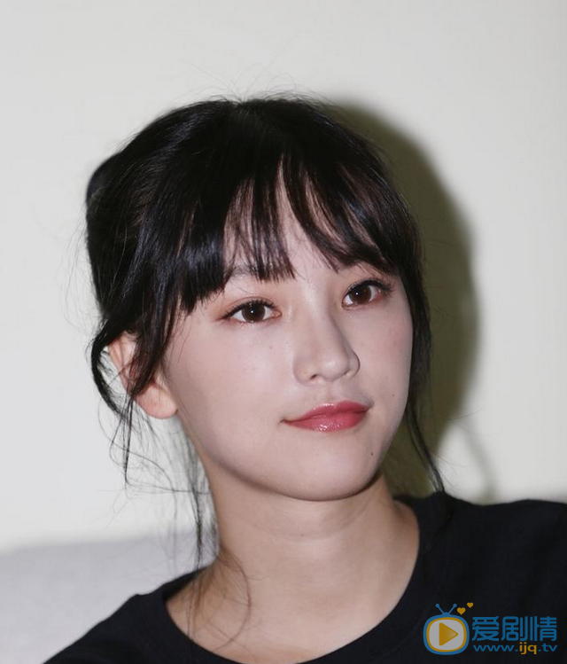 黄灿灿活动照 黄灿灿高清写真_黄灿灿高清剧照
