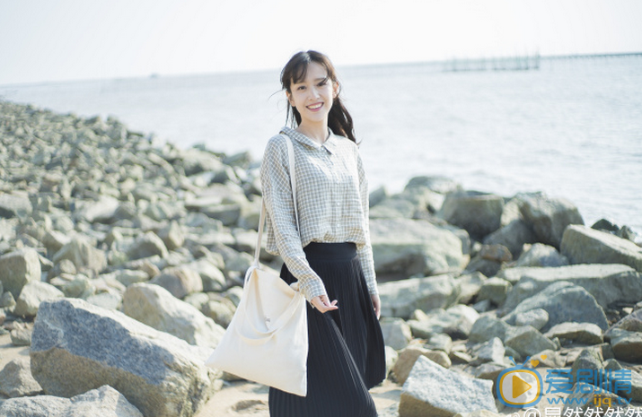 晁然街拍照 晁然高清写真_晁然高清剧照