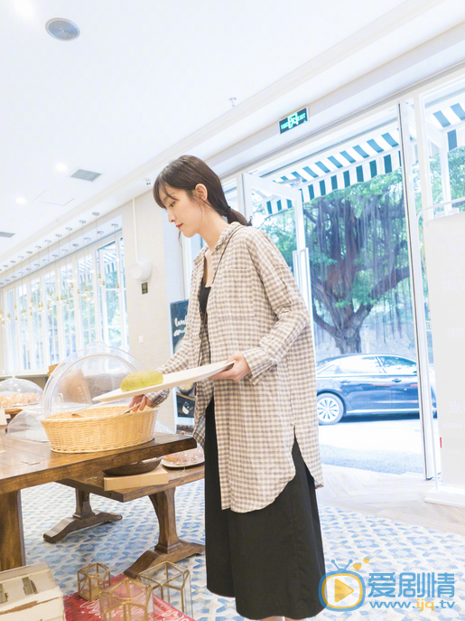 晁然生活照 晁然高清写真_晁然高清剧照