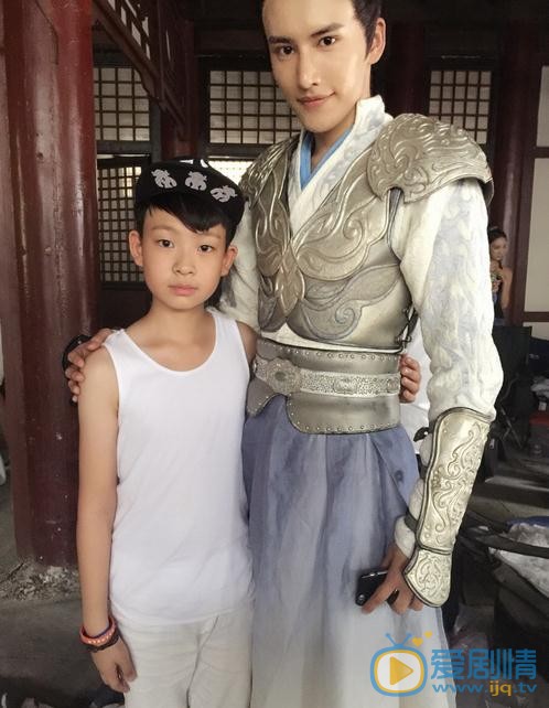 陈喆伦明星合照 陈喆伦高清写真_陈喆伦高清剧照