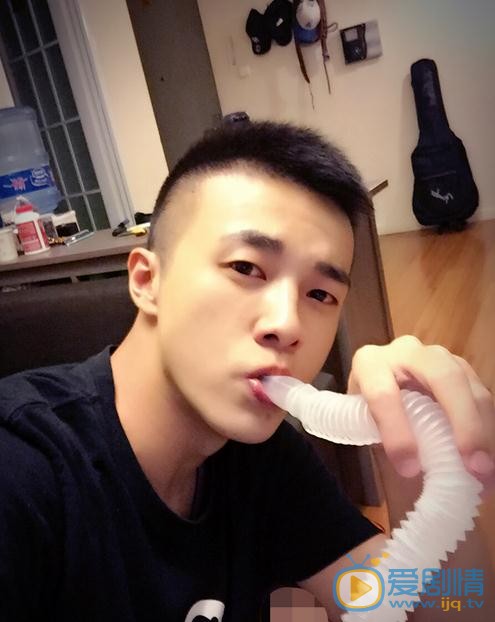高玉玺生活照 高玉玺高清写真_高玉玺高清剧照