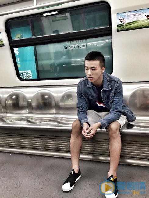 高玉玺生活照 高玉玺高清写真_高玉玺高清剧照
