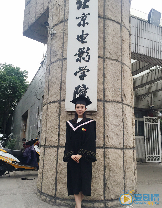 曾淇毕业照 曾淇高清写真_曾淇高清剧照