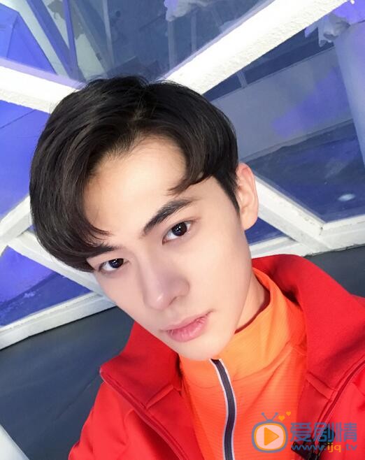 梁译木自拍照 梁译木高清写真_梁译木高清剧照