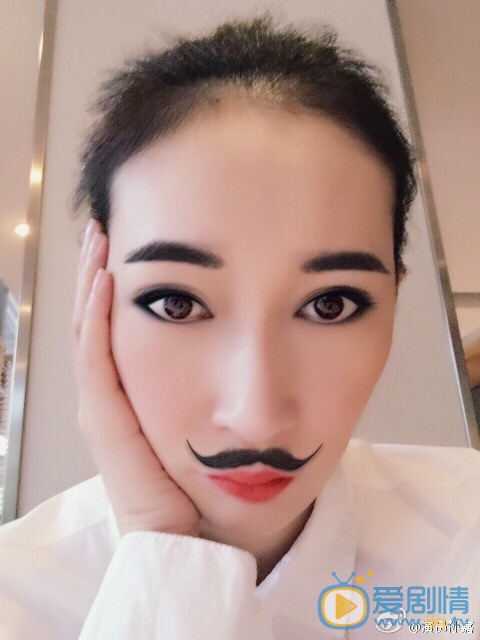 孙嘉搞怪表情包 孙嘉高清写真_孙嘉高清剧照