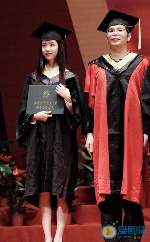 陈都灵毕业照 陈都灵高清写真_陈都灵高清剧照