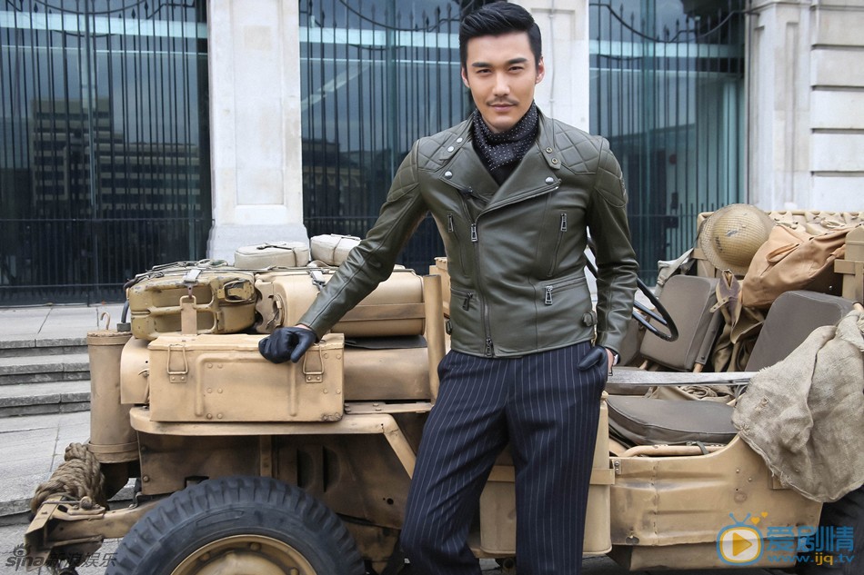 胡兵绅士街拍大片 胡兵高清写真_胡兵高清剧照