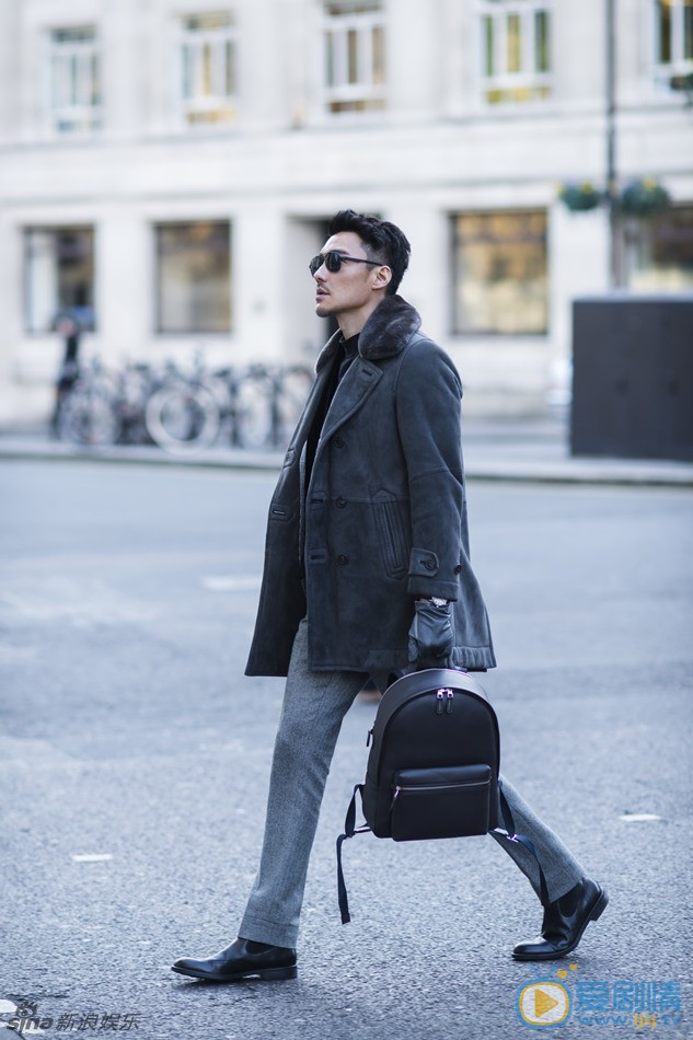 胡兵绅士街拍大片 胡兵高清写真_胡兵高清剧照