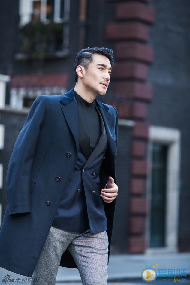 胡兵绅士街拍大片 胡兵高清写真_胡兵高清剧照
