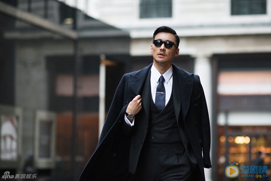 胡兵绅士街拍大片 胡兵高清写真_胡兵高清剧照