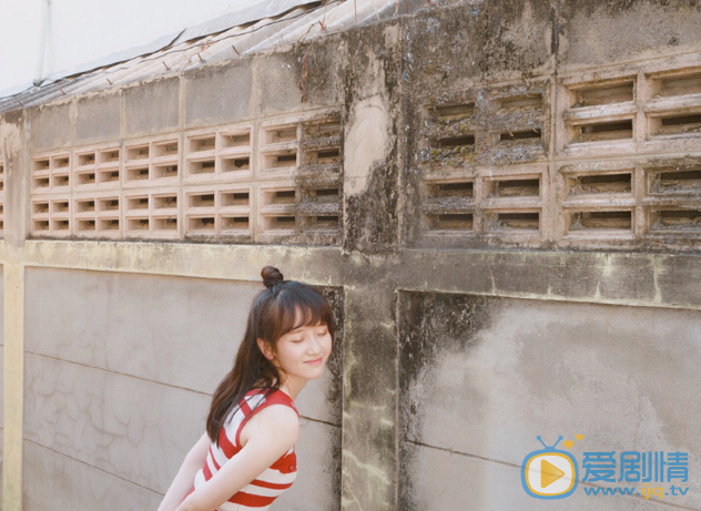 李墨之街拍照 李墨之高清写真_李墨之高清剧照