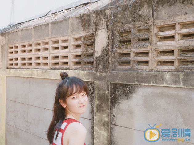 李墨之街拍照 李墨之高清写真_李墨之高清剧照