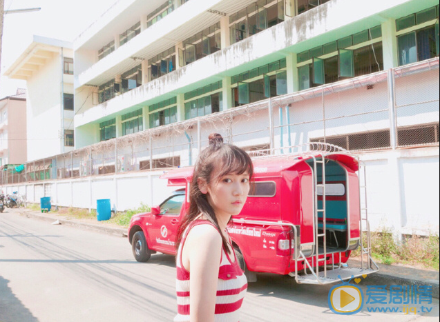 李墨之街拍照 李墨之高清写真_李墨之高清剧照