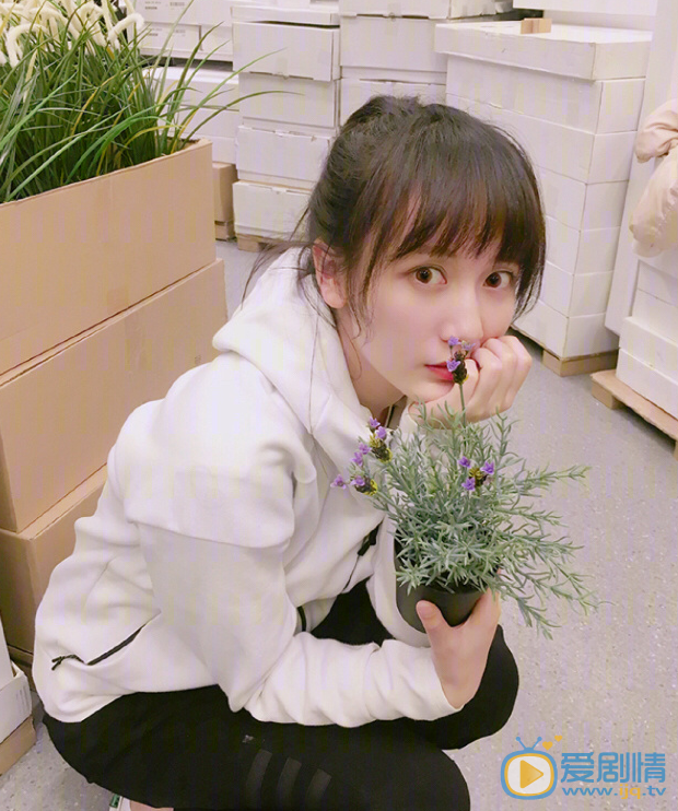 李墨之生活照 李墨之高清写真_李墨之高清剧照
