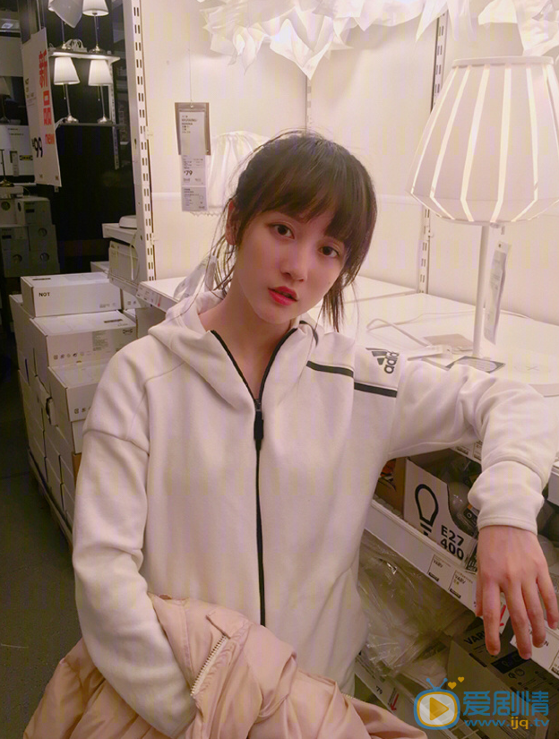 李墨之生活照 李墨之高清写真_李墨之高清剧照