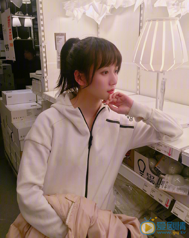 李墨之生活照 李墨之高清写真_李墨之高清剧照