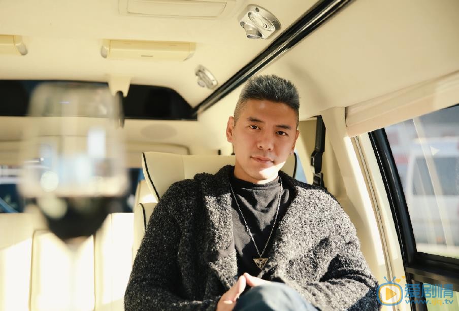 吴卓翰生活照 吴卓翰高清写真_吴卓翰高清剧照