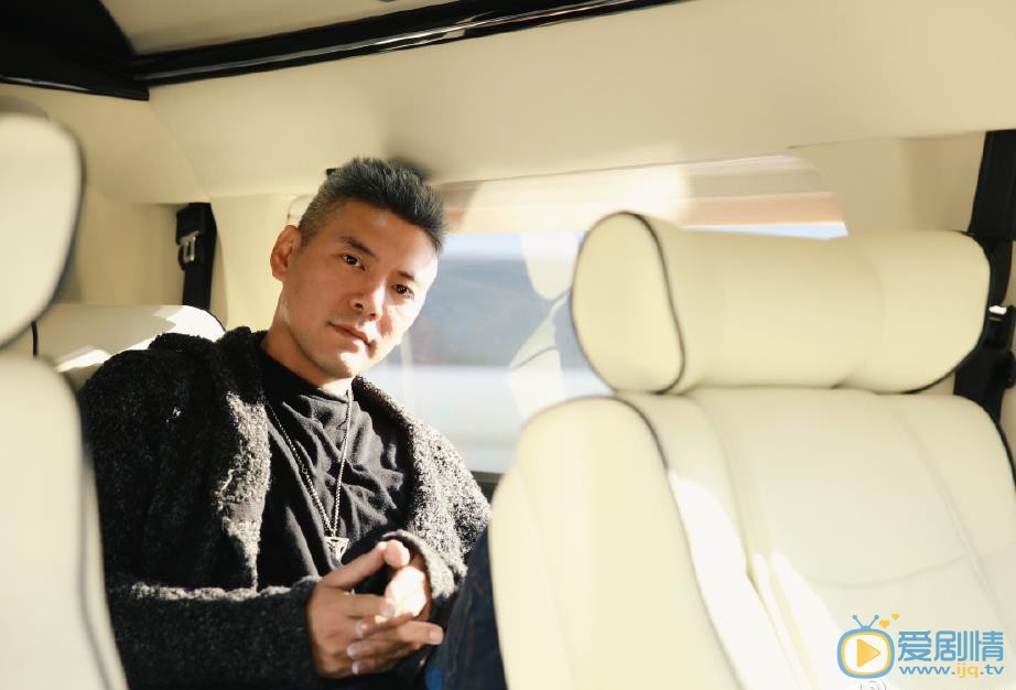 吴卓翰生活照 吴卓翰高清写真_吴卓翰高清剧照