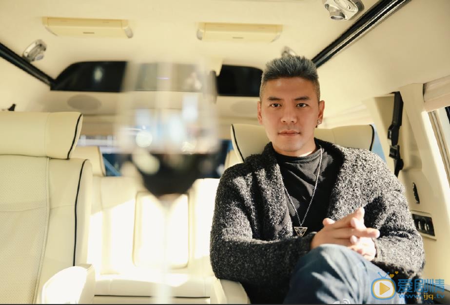 吴卓翰生活照 吴卓翰高清写真_吴卓翰高清剧照