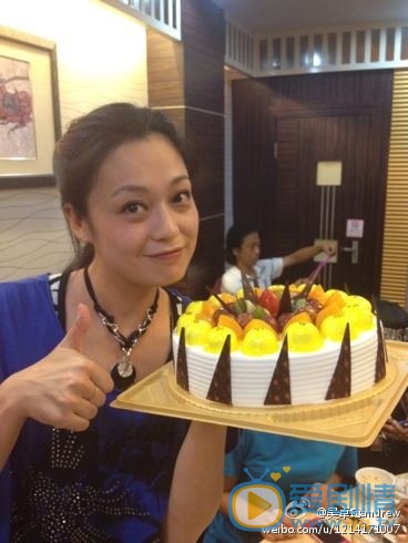 吴卓翰全家福 吴卓翰高清写真_吴卓翰高清剧照