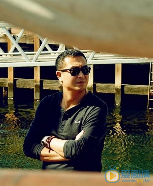 张嘉译杂志大片 张嘉译高清写真_张嘉译高清剧照